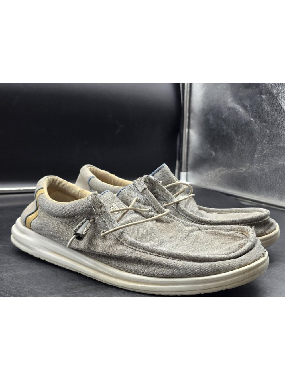 Hey Dude Wally Free Ash Shoes Mens Size 11 Gray Casual Comfort Damaged Loafers